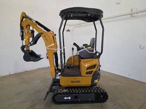lot 3295 image: CFG QK20R Mini Excavator