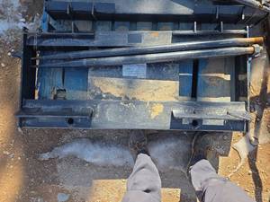 lot 3342 image: JCT Bale Spear Attachment for Skid Steer