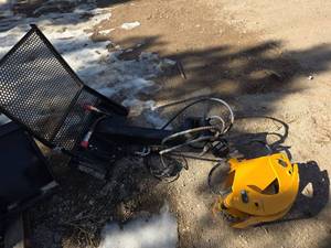 lot 3347 image: Mini Skid Steer Rotating Grapple MRG63