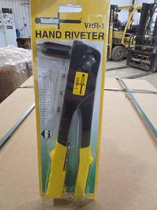 lot 3822 image: Marson VHR-1 Hand Riveter Tool