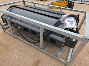 lot 3695 image: Wolverine VR-11-66W Skid Steer Vibratory Roller