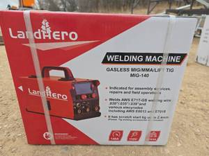 lot 3752 image: LandHero MIG-140 Gasless Welding Machine