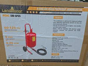 lot 3979 image: LandHonor 5 Gallon Sandblaster Model LRH-HPS5