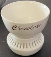 lot 424 image: Williams-Sonoma Porcelain Chocolate Fondue Set appears used one tealight missing GS80