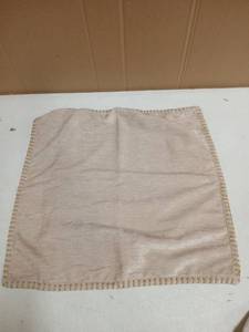 lot 29927 image: Throw Pillow Covers 2pk Beige 18 x 18in