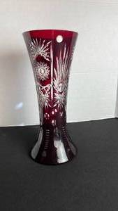 lot 36 image: Romanian ruby cut to clear vase
