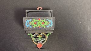 lot 59 image: Vintage Wilton cast-iron match holder with lid and stoll painting