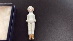 lot 69 image: Antique bisque wedding doll