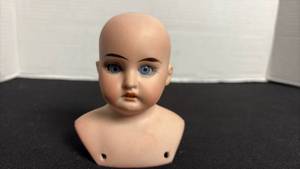 lot 78 image: AM Germany Bisque Doll Head with Blue Eyes