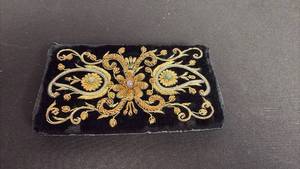 lot 124 image: Vintage beaded clutch