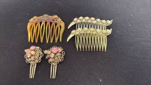 lot 170 image: Vintage hair combs