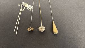 lot 181 image: Vintage hat pins