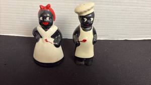 lot 189 image: Aunt Jemima, salt and pepper shakers