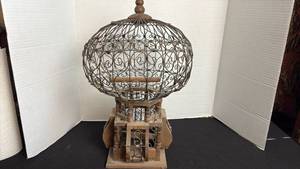 lot 232 image: Antique birdcage 18in