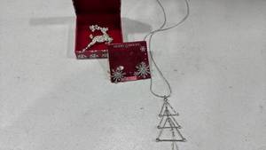 lot 300 image: Holiday necklace, brooch, and earrings