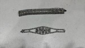lot 309 image: Bracelets