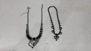lot 314 image: Necklaces