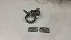 lot 317 image: Musi vintage art deco Shoe clips and bracelets