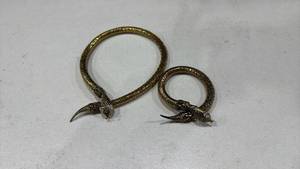 lot 320 image: Mesh snake necklace and bracelet