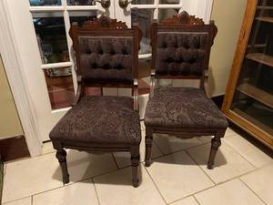 lot 327 image: Pair of antique Eastlake style upholstered chairs