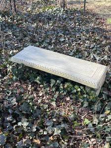 lot 339 image: Concrete garden bench 14 x 41 x 15 in VERY HEAVY will need help and equipment to remove. Easy alley to backyard access.