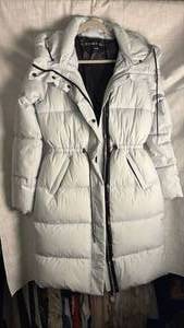 lot 358 image: Point Zero winter coat size medium
