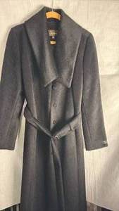 lot 369 image: Cole Haan alpaca coat size 10 new never worn