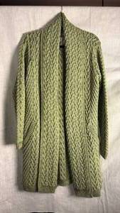lot 378 image: Arancrafts brand Marino wool sweater made in Ireland size medium