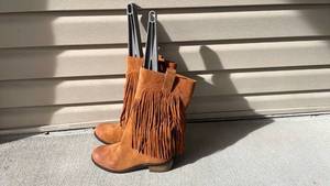 lot 397 image: Lucky Brand brown leather fringe boots womens size 9.5 never worn with boot shapers