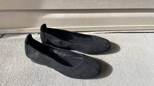 lot 403 image: Josef Seibel womens shoes size 40 never worn