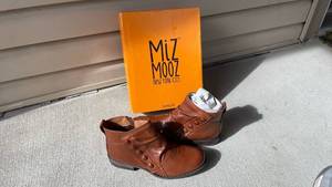 lot 404 image: Miz Mooz brown leather boots womens size 41 never worn new with box