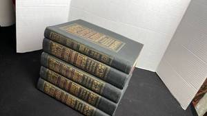 lot 445 image: Antique Bible Lovers Illustrated Library volumes 1-5 hard cover books copyright 1920