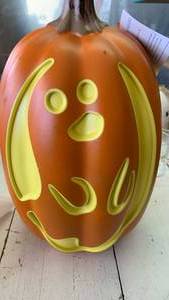 lot 41591 image: Hyde and EEK Animated Jack-o-lantern