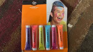 lot 41938 image: UV Neon Makeup Kit - 6 Color Face Paint Set