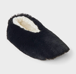 lot 42005 image: Womens Plush Faux Fur Slipper Socks