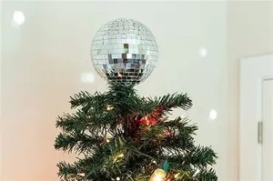 lot 41658 image: Wondershop Disco Ball Tree Topper