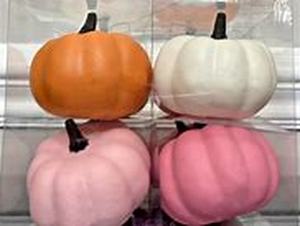lot 41629 image: Hyde & Eek Mini Decorative Pumpkins 8-Pack