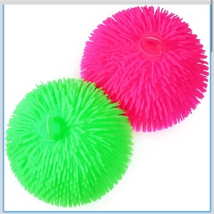 lot 632 image: Case of 6 Puffer Ball 8-Inch Spiky Sensory Balls Stress Relief Toy