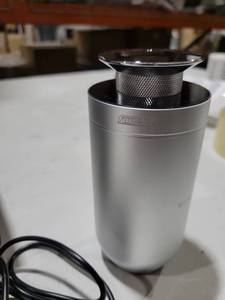 lot 2989 image: Waterless Essential Oil Diffuser,