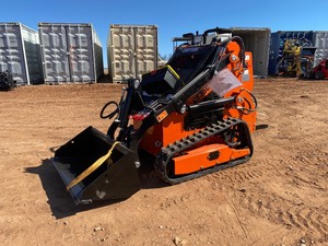 lot 2143 image: Unused Captok CK36C Mini Skid Steer Loader, 40 inch bucket