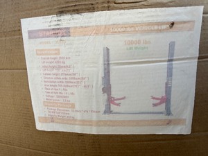lot 2279 image: Unused Starvox JL830 10,000 Two Post Auto Lift