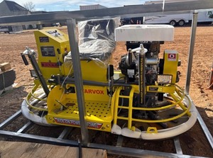 lot 2325 image: Unused Starvox ZJ-80 Ride On Power Concrete Trowel