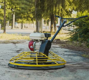 lot 2274 image: Unused Starvox DMA-A1000 Gas powered Concrete Trowel