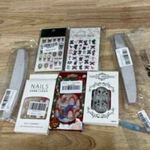 lot 1039 image: Lot of Artificial Nails, Stickers and Files - Retail $0