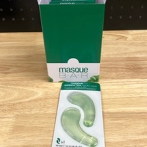 lot 1042 image: Masque Bar Green Tea Hydro Eye Mask. 6 Pairs - Retail $0