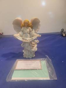 lot 5226 image: Seraphim Classics Gloria Angel Figurine with COA new in box