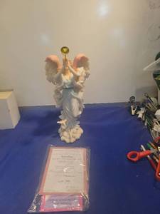 lot 5241 image: Seraphim Classics Annalisa Angel Figurine with COA new in box