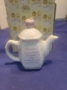 lot 5251 image: Precious Moments September Tea Pot in box