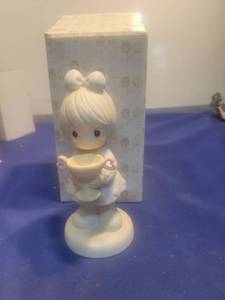 lot 5271 image: Precious Moments You Are My Number One Figurine 1988 in box