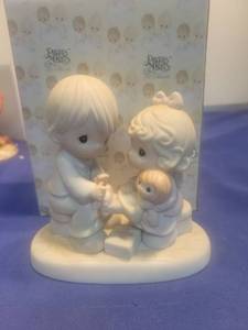 lot 5273 image: Precious Moments Love Forever Figurine in box